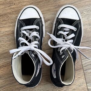 KIDS CONVERSE high tops!